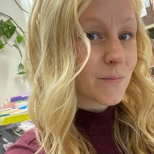 Meet your Posher, Dana